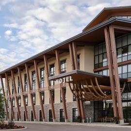 Great Blue Heron Hotel, готель у місті Порт-Перрі