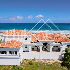 10 bed-rooms luxury BEACH VILLA, ξενοδοχείο σε Guana Bay