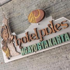 Hotel Pules، فندق في يوغياكارتا