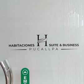 푸카이파에 위치한 호텔 Suite and Business