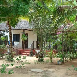 Hotel Village Vacances Awale Plage, hotel v destinaci Grand-Popo