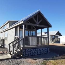 093 Star Gazing Tiny Home nr Grand Canyon South Rim Sleeps 8, hotell sihtkohas Valle