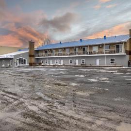 Motel Et Condo Chez Charley, hotell i Sainte-Anne-de-Beaupré