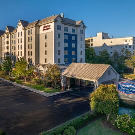 Hampton Inn & Suites Nashville-Vanderbilt-Elliston Place, hotell i Nashville