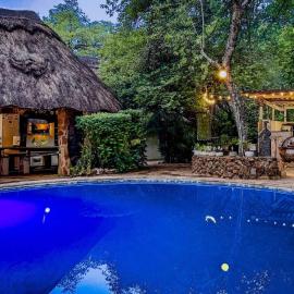 Victoria Falls Backpackers Lodge، فندق في شلالات فيكتوريا