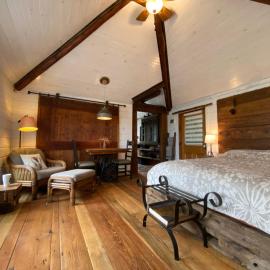 Eco Lodge Bûcheron Bergère: Ormstown şehrinde bir otel