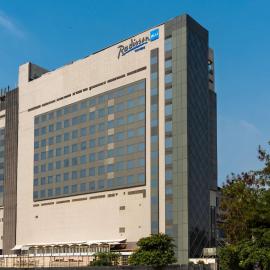 Radisson Blu Towers Kaushambi Delhi NCR, מלון בגאזיאבאד