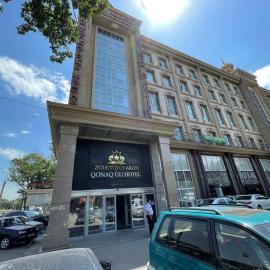 Zolotoi Drakon Hotel, hotel em Almaty