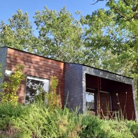 Bungalow Sobre Águas Camping, ξενοδοχείο σε Bragança