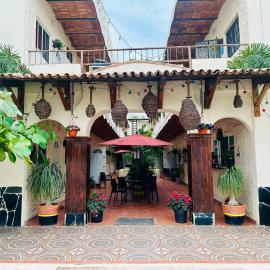 Bungalows Las Glorias, hotell i Rincon de Guayabitos