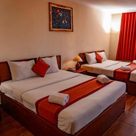 Puri Dibia Kuta Hotel & Apartment, hotel em Kuta