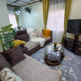 La Citronnelle, Entire 3-Bedroom Holiday Home, Lovingly Furnished, in Naalya Kampala, hotel v destinaci Kampala