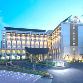 Emersia Hotel & Resort Batusangkar，Batusangkar的飯店