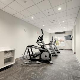 Holiday Inn Express Hotel & Suites-Edmonton South by IHG, hotel di Edmonton
