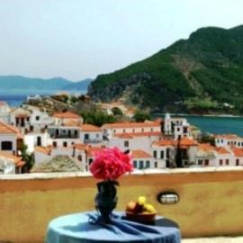 Aperanto Galazio, hótel í Skopelos Town