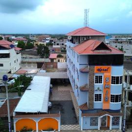 Hotel SMIR, Huaquillas: Huaquillas'ta bir otel
