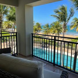 Luquillo में, होटल Luxury Beachfront 2 Bedroom at Wyndham Rio Mar, PR