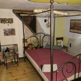 RUHIG UND SPARTANISCH WOHNEN in Lichtenwalde 1, hotel in Niederwiesa