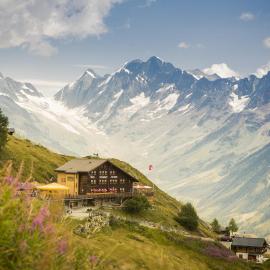 Alpenhotel zur Wildi Lauchernalp โรงแรมในWiler