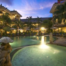 Parigata Resorts and Spa، فندق في سانور