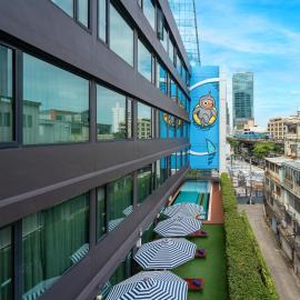 VIC 3 Bangkok Hotel、バンコクのホテル