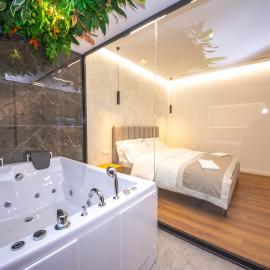 Hotel Riviera, viešbutis Tiranoje