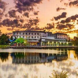 Best Western Plus North Lakes Hotel, hotel din North Lakes