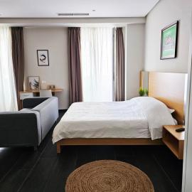 Magnet Residence Condo 2 self check in, hotel u Tirani