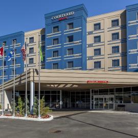 Courtyard by Marriott Montreal West Island/Baie D’Urfe, khách sạn ở Baie-dʼUrfé