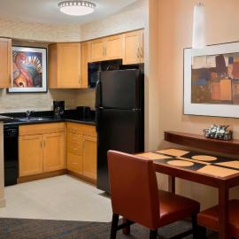 Residence Inn by Marriott Toronto Downtown / Entertainment District, hotel em Toronto