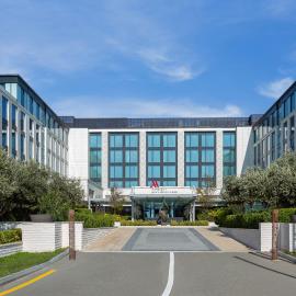 Baku Marriott Hotel Boulevard、バクーのホテル