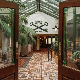 Viesnīca Kee's Hotel pilsētā Stranorlar