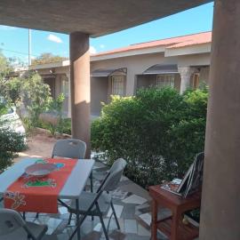 Rosewood Safari Cottages, hotel u gradu Lesoma