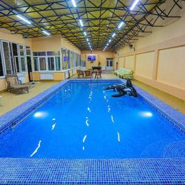 Сабзавот Давр Дача, hotel Yalanghoch városában