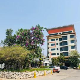 Tone Condorent Hotel, hotel in Chachoengsao