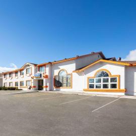 Howard Johnson by Wyndham Williams, hotel u gradu 'Williams'