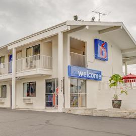 Motel 6-Portland, OR - Central, hotel in Portland