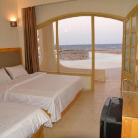 Zain Dive Inn