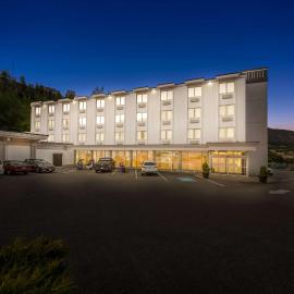 Best Western Plus Columbia River Hotel, hotel en Trail