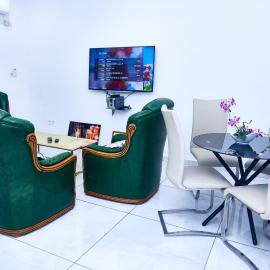 Éden garden luxurious guest house، فندق في ياوندي