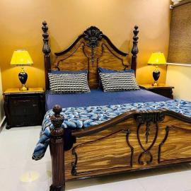 Bahria Town Lahore - NEXT INN Two Bedroom condo with free parking 203, hotel en Lahore