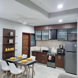 Luxury 2 bedroom, 2 bathroom seaside Apartment in Aquaview Complex, מלון בSere Kunda
