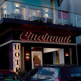 CINCINNATI HOTEL YAOUNDE, hotel sa Yaoundé