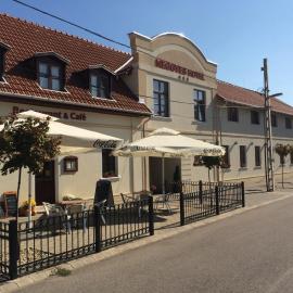 Meggyes Hotel