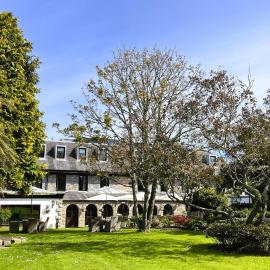 Le Friquet Hotel、カステルのホテル