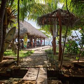 Finca Popoyo, hotel di Popoyo