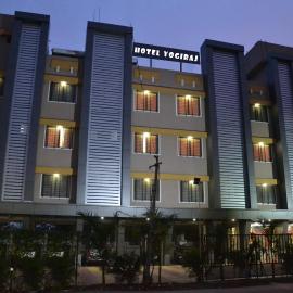 Hotel Yogiraj, hotel di Shirdi