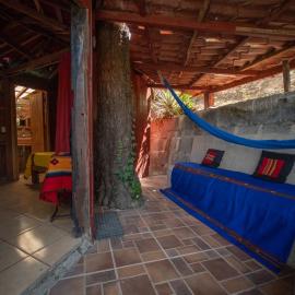 1 bedroom cabin, 3 blocks from beach and center of San Juan, хотел в Сан Хуан дел Сур