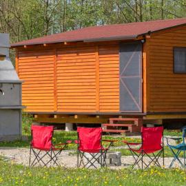 Robinzonski Kamp Hofman, ξενοδοχείο στο Βαράζντιν