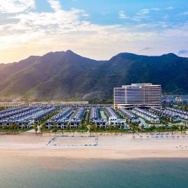 Wyndham Garden Sonasea Van Don, hotel u gradu 'Cái Rồng'